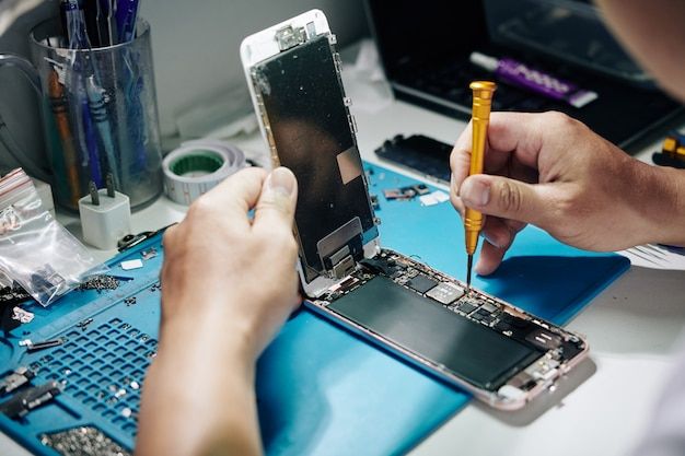 Lire la suite à propos de l’article Réparateur téléphone Carpentras : réparation rapide et fiable | Phone84